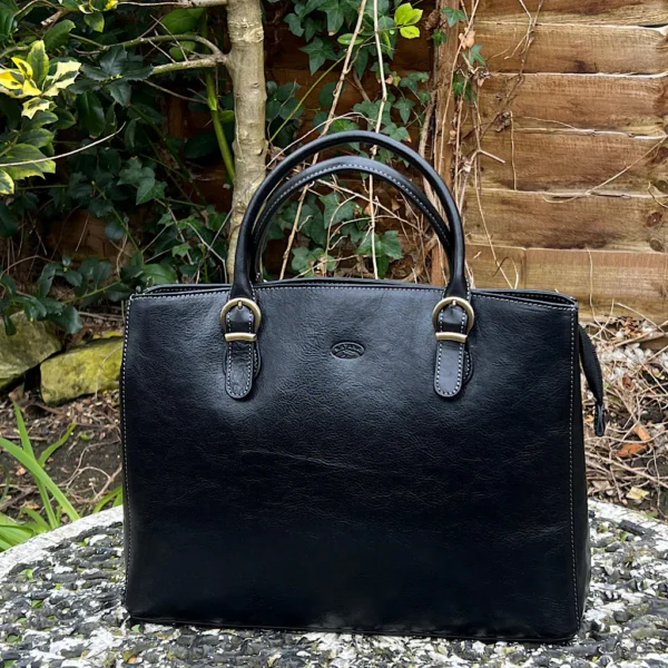 Elegant Leather Handbag